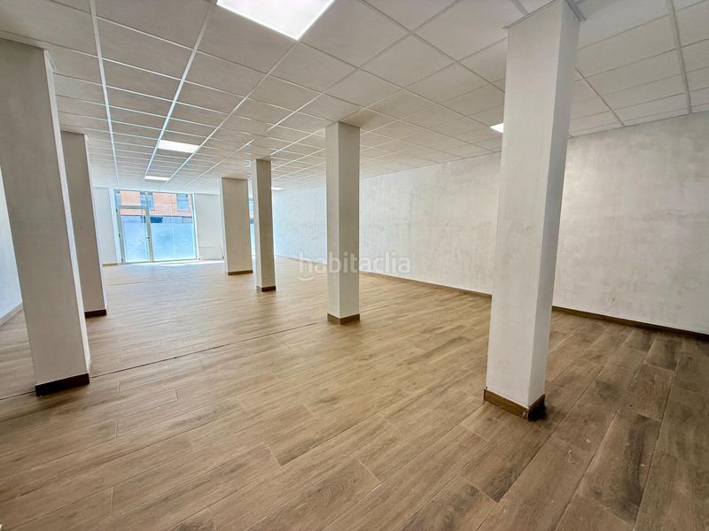 Foto d6aecb43-381b-42cc-aa2f-8b406b8172be. Local comercial a Poble Sec Igualada