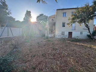 Casa a Pira. Fantastica casa a pira, 3 dormitorios dobles, 2 almacenes y jard