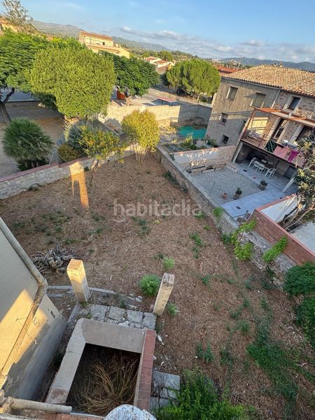 Foto 11a722fb-940f-4310-8148-40a66f0830e0. Casa amb calefacció aparcament a Pira