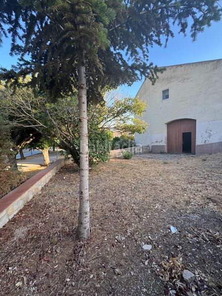Foto d95cf680-1dba-4e9f-878c-1d57b9cb7584. Casa amb calefacció aparcament a Pira