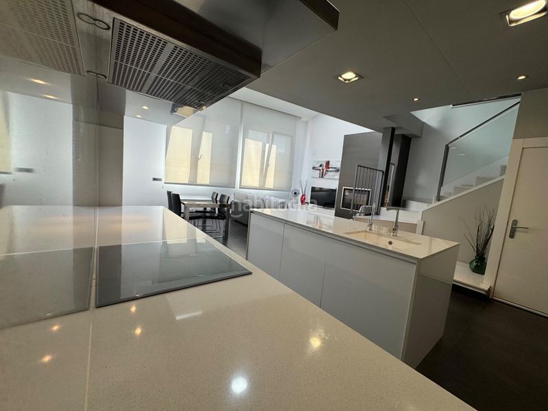 Foto 061a1677-f8db-4a66-b351-8ebfdf6f13e9. Ático espectacular duplex de diseño a reestrenar en set camins, 3 hab, terraza, impecable, entrar a vivir en Igualada