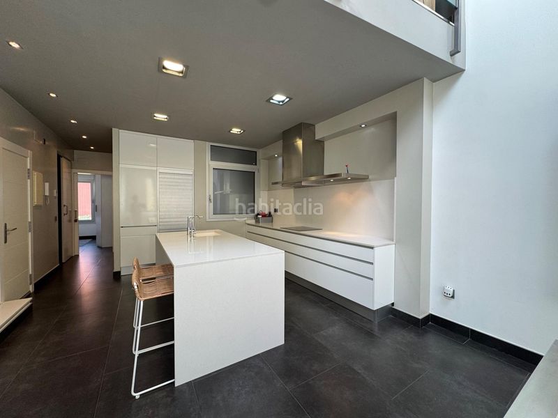 Foto 242827aa-9fb1-42c1-8359-d0f295f7d8dc. Ático espectacular duplex de diseño a reestrenar en set camins, 3 hab, terraza, impecable, entrar a vivir en Igualada