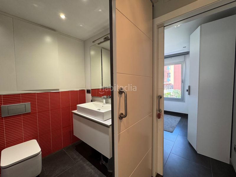 Foto f6ca15a3-48b8-46e9-87e5-5e1f7900069e. Ático espectacular duplex de diseño a reestrenar en set camins, 3 hab, terraza, impecable, entrar a vivir en Igualada
