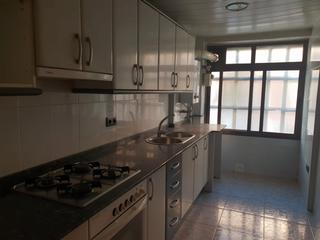 Appartement  Carrer serretes 2. Piso reformado para entrar a vivir