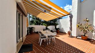 Casa adossada a Centro Urbano