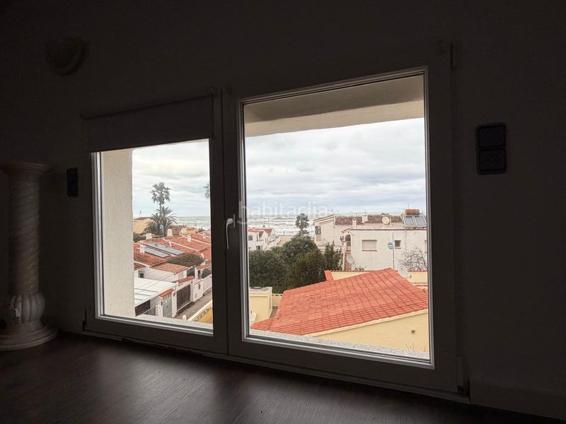 Foto 939ea654-5d93-4530-9d27-cf7ab2d595d1. Casa adosada en Poblets (els)