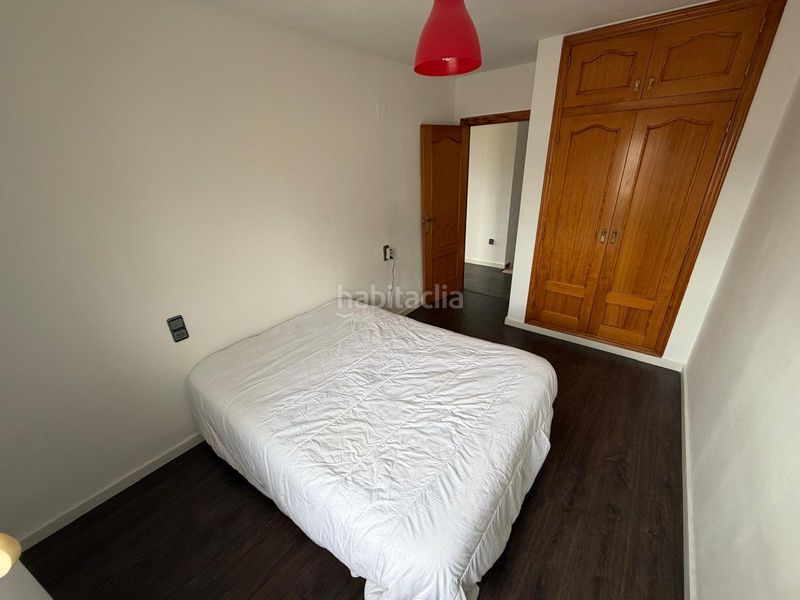 Foto dd810f94-40e5-45ca-938f-833e2f8fb7b8. Casa adosada en Poblets (els)