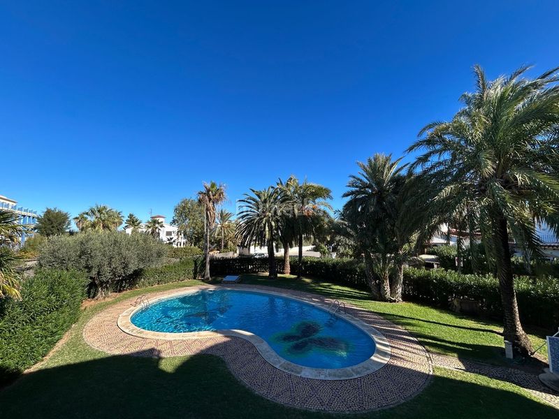 Foto 31551b5a-b814-4b56-8daa-16fc79b3f2fc. Apartament amb calefacció aparcament piscina a El Puerto Dénia