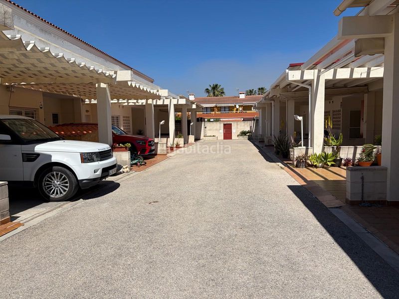 Foto f49543da-fbd7-409c-8e8a-9a108a9f9d74. Casa adossada amb calefacció aparcament piscina a Poblets (els)