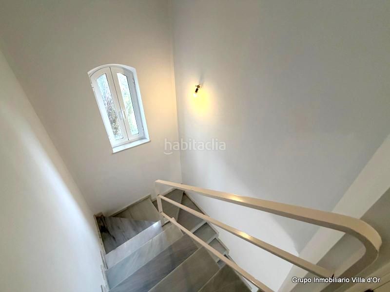 Foto acd1a7c9-b6b9-4fc2-ad1d-93b810052d72. Casa adossada amb calefacció aparcament piscina a Dénia