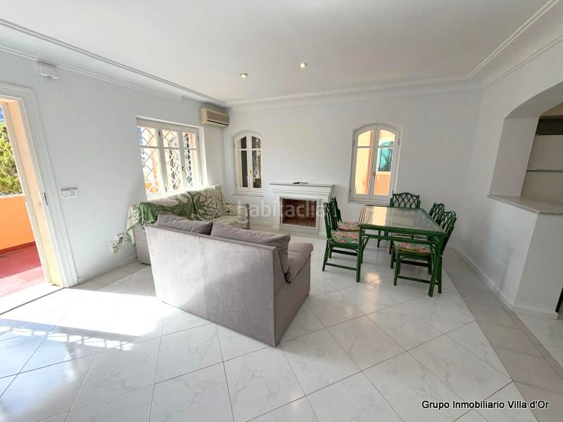 Foto de5f0991-dc0f-4b1f-a9a6-5d6a99d1c6f0. Casa adossada amb calefacció aparcament piscina a Dénia