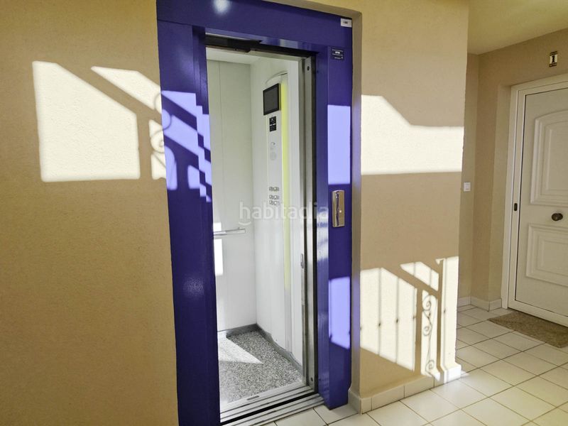 Foto 315eb8b3-187b-4ccf-9525-b2f770a81e20. Apartament amb calefacció aparcament piscina a Les Bovetes - La Felicidad Dénia