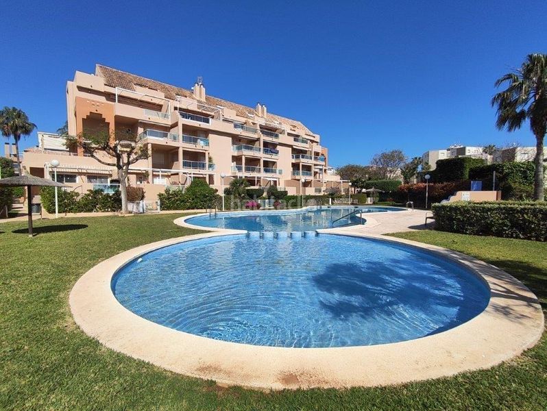 Foto 1f979b15-bd52-4ad6-8bea-98770bd11fb8. Apartament amb calefacció aparcament piscina a Les Bovetes - La Felicidad Dénia