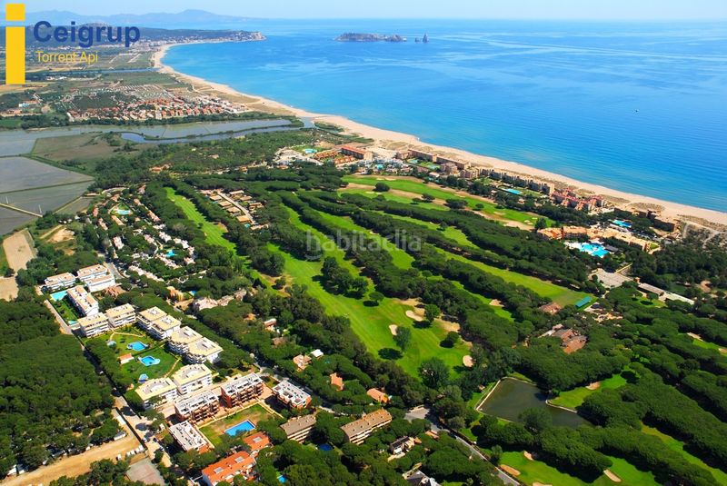 Foto b9ef46d9-5c22-498f-8852-da3bb72bcee3. Local comercial en platja de Pals Pals