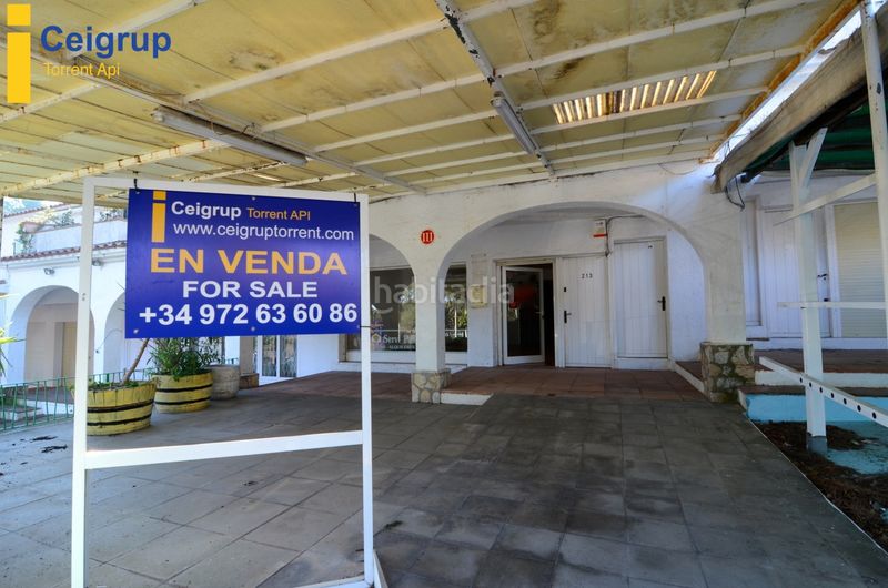 Foto bdc3cd9f-bdb7-48f3-a49a-cc88fc3bfe09. Local comercial en platja de Pals Pals