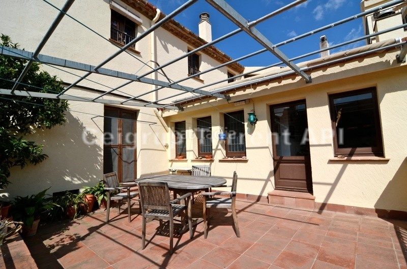 Foto 2d55bb37-9695-48ca-9da0-58be94b1f3fc. Country house with heating parking pool in Torroella de Montgrí