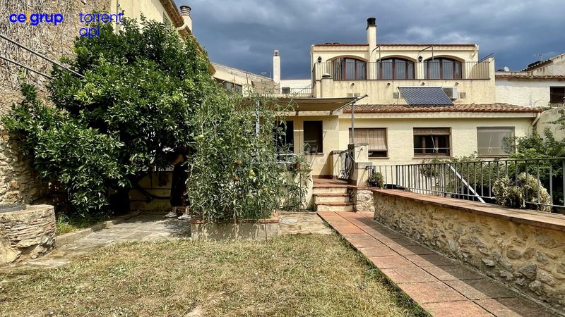 Foto 512b3c7a-db37-41f8-9069-4a707286aa95. Country house with heating parking pool in Torroella de Montgrí