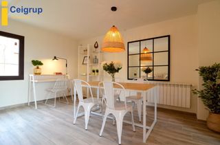 Casa en Ullà. Casa con 3 habitaciones con parking, piscina y calefacción