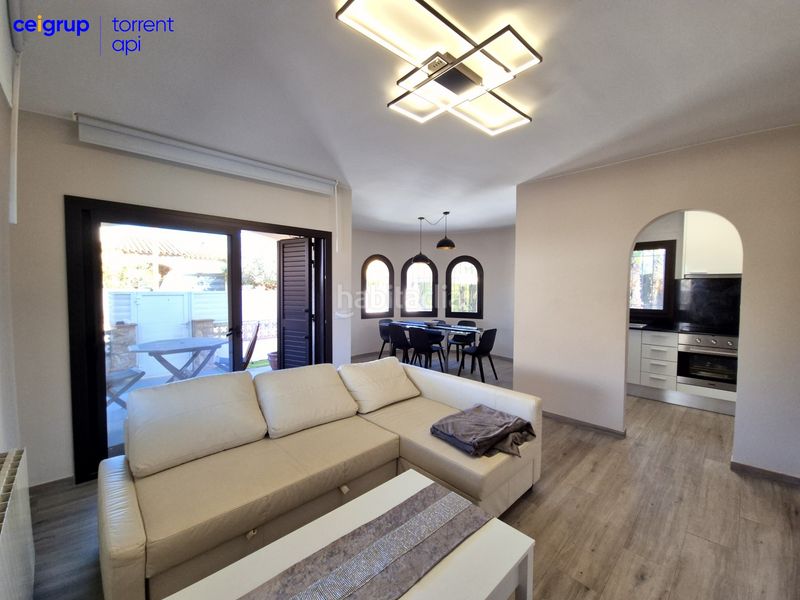 Foto e0789d29-8a8c-4cad-93e3-bbe3705e3a96. Casa amb calefacció aparcament piscina a Ventalló