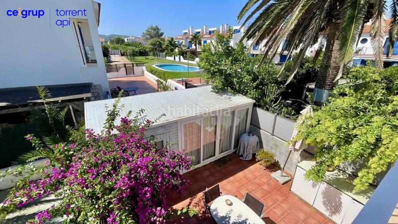 Foto cde6493b-d0de-4b2b-93c3-c254a8c7b15d. Casa a schiera con parcheggio in El Mas Pinell Estartit