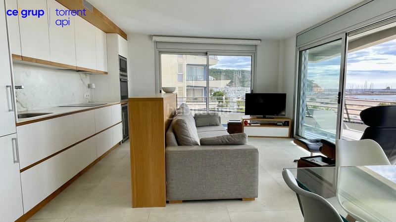 Foto 8e10f63b-6017-41e2-9310-f6aedd389354. Etagenwohnung mit parking pool in l´Estartit poble Estartit