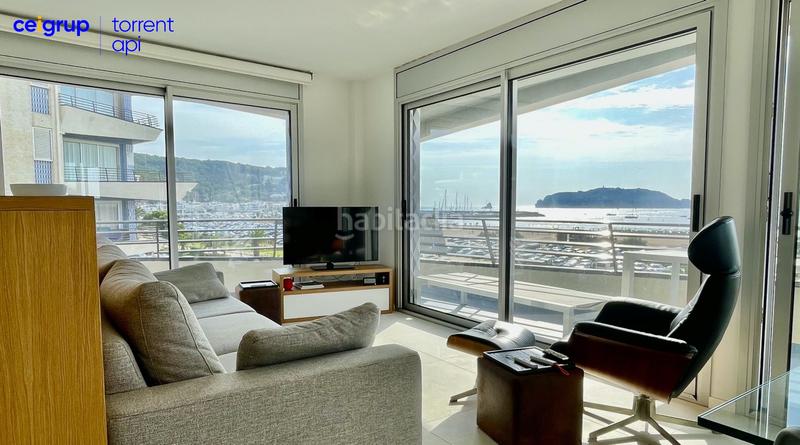 Foto 2adf7758-bcab-46e9-b77e-351fcfecf58a. Piso en l´Estartit poble Estartit