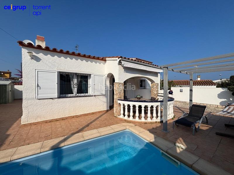 Foto 570f7aef-fe7d-499a-83fe-35e22d90dee9. Maison avec chauffage parking piscine dans Riells Escala (L´)