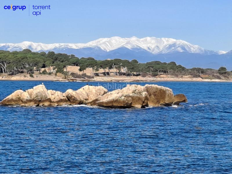 Foto 6114fab6-d273-43dd-a3b5-7a7fbb19d844. Maison avec chauffage parking piscine dans Riells Escala (L´)