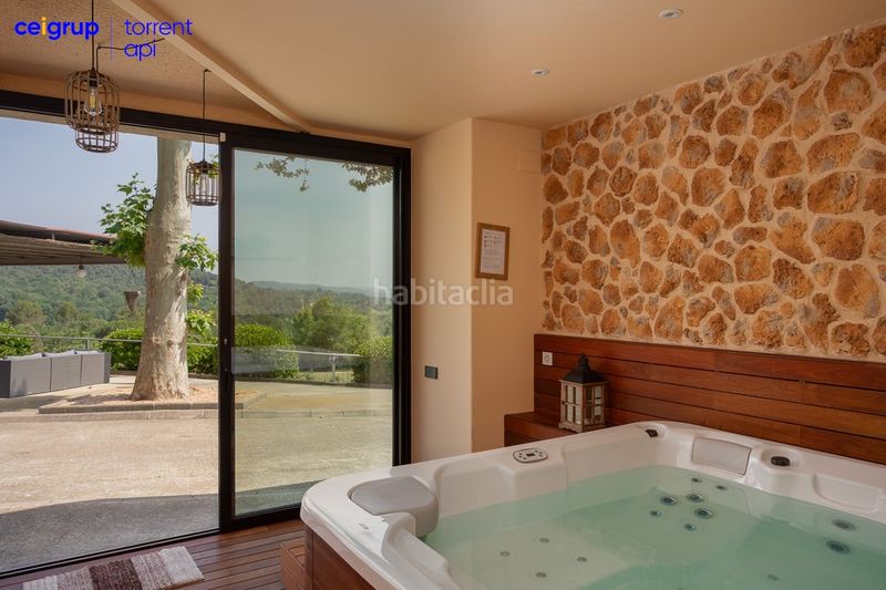 Foto 6debb96e-4512-49fe-aac0-b57450321405. Country house with heating parking pool in Amer