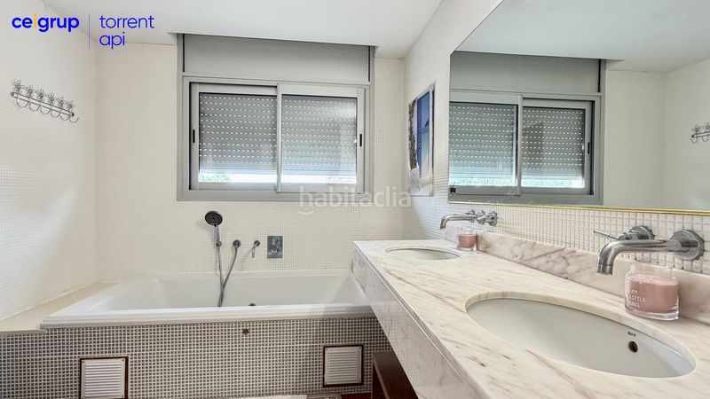 Foto 762a0343-3d9d-4ef3-ae4a-128b66d7af8b. Casa amb calefacció aparcament piscina a Riells Escala (L´)