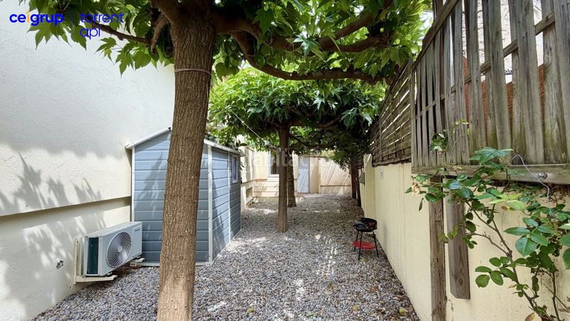 Foto ceedd657-9bb0-4d06-bcb3-4ef07c90e3cc. Casa amb calefacció aparcament piscina a Riells Escala (L´)