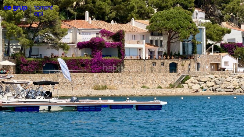 Foto e72ee0a2-2486-4b93-b44a-3f4cf67b87db. Semi detached house with heating parking in l´Estartit poble Estartit