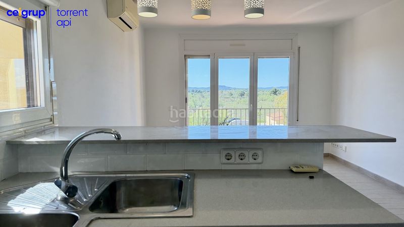 Foto 8385dfb1-db17-4232-bcda-32c43d3c03f0. Pis amb aparcament a l´Estartit poble Estartit