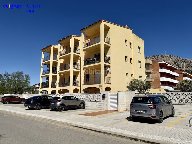 Foto b8985062-7e13-40cd-b3e1-b3606980bf55. Pis amb aparcament a l´Estartit poble Estartit