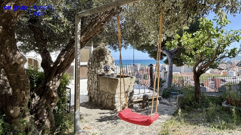 Foto 29a1e502-a5e4-4710-b5d9-4e2e2cf5d0e0. Casa amb aparcament a l´Estartit poble Estartit