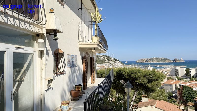 Foto 6f6d1f9e-c2ad-44ee-b8de-1de8e2fc7eef. Casa amb aparcament a l´Estartit poble Estartit