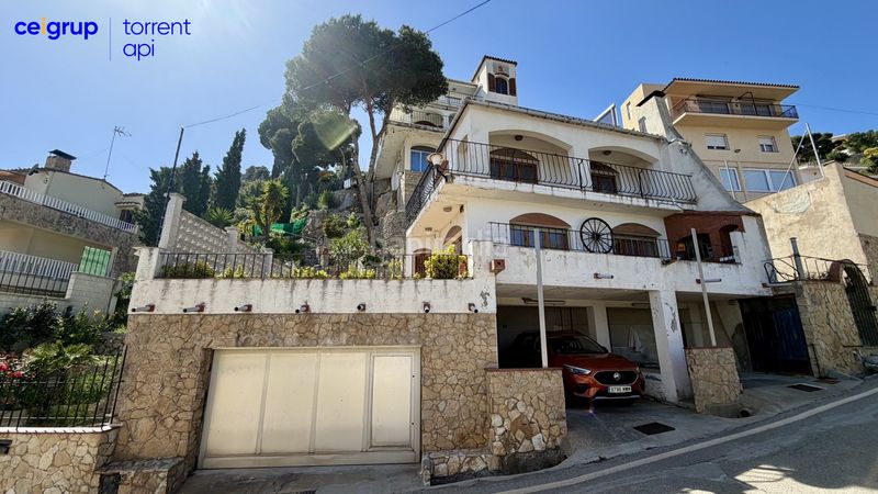 Foto c85cfa64-11cb-43b8-9ac6-1afe467329b8. Casa amb aparcament a l´Estartit poble Estartit