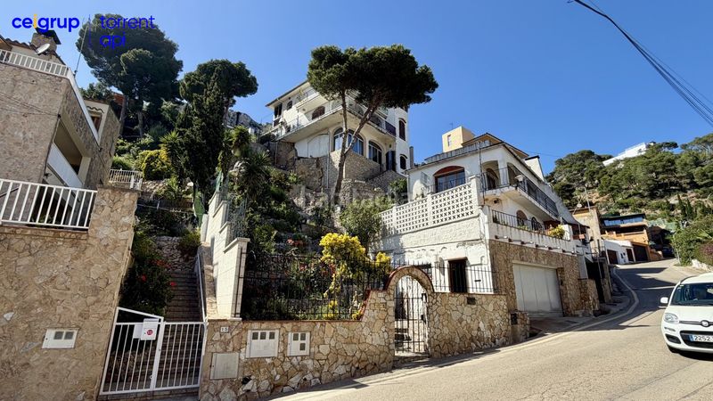 Foto ff915ae9-c7d8-41fb-9f40-5dada80e7a7b. Casa amb aparcament a l´Estartit poble Estartit