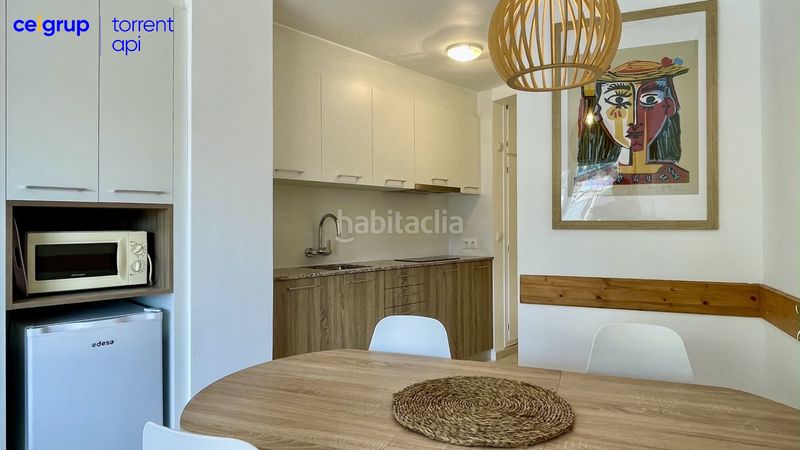 Foto 48f78906-a423-4499-a306-565040d5b7a6. Estudi amb piscina a l´Estartit poble Estartit