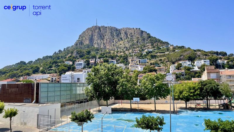 Foto cb47864c-8d88-4be5-878b-a6ef59b5c404. Estudi amb piscina a l´Estartit poble Estartit
