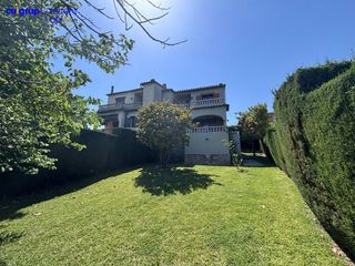 Casa aparellada a Bellcaire d´Empordà