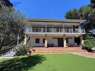 €1,400,000 — Casa en Riells