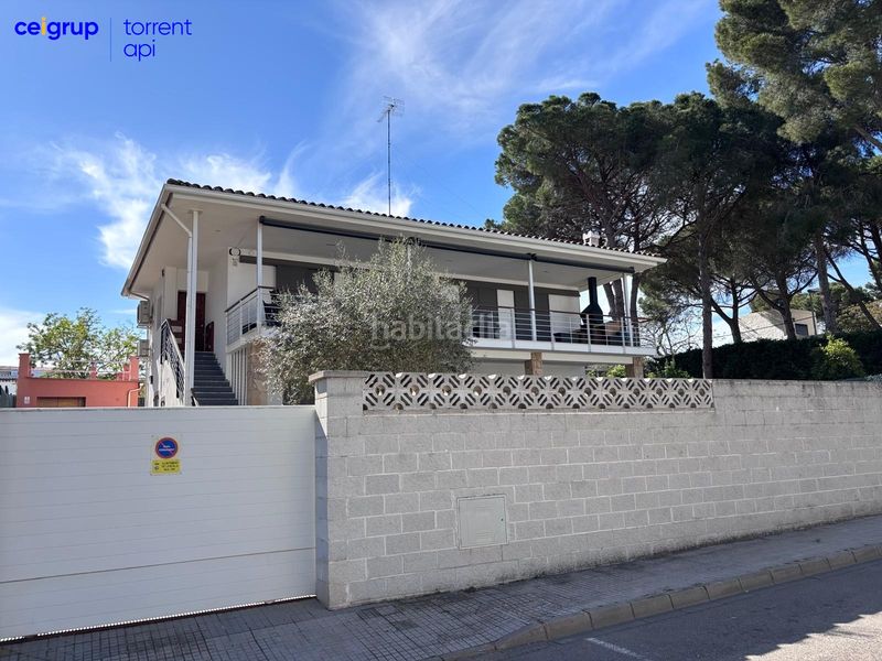 Foto fac200bf-dbce-40b5-804d-433b8e5e670f. Casa amb aparcament piscina a Riells Escala (L´)