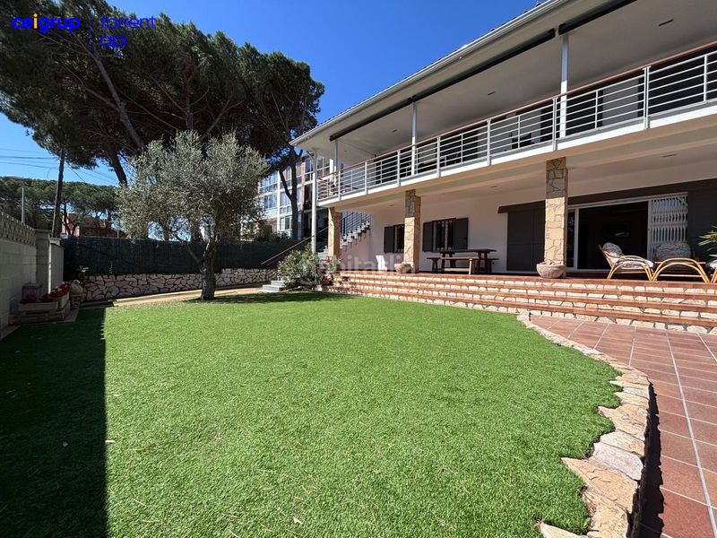 Foto fe252fb4-06e4-4cad-9c85-f3fefcc1af23. Casa amb aparcament piscina a Riells Escala (L´)