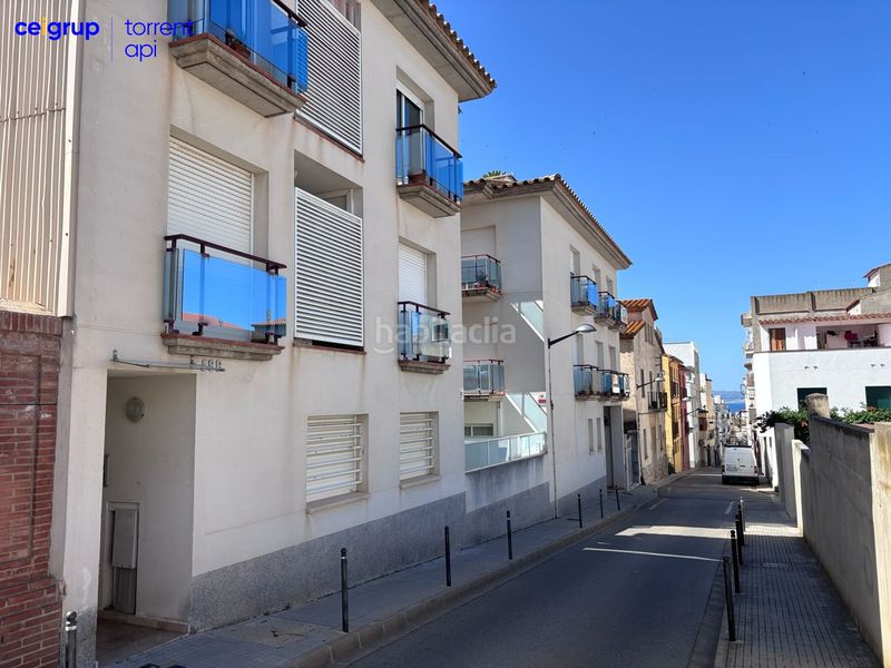 Foto 1598e845-a1ea-4baa-a619-2226172fa71b. Àtic amb calefacció aparcament a Nucli Antic Escala (L´)