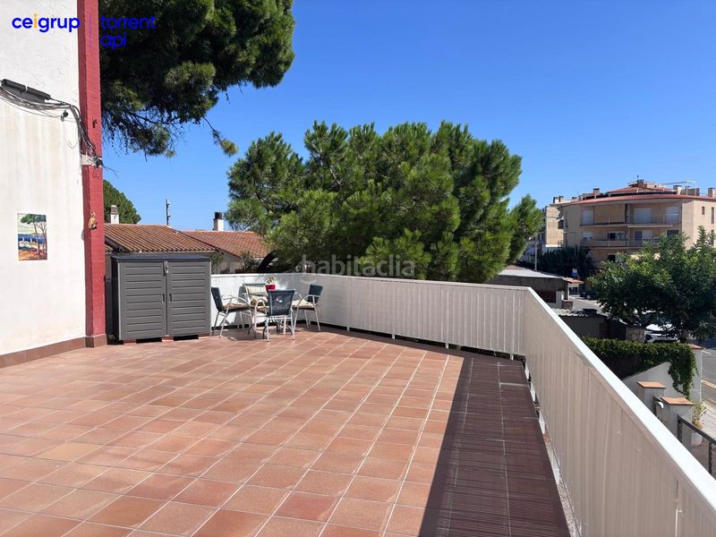 Foto 7f2eadf3-70c0-400a-9706-41e3f4485cbe. Planta baixa amb aparcament a Eixample Residencial Escala (L´)