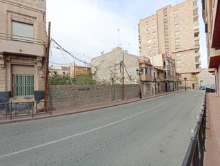 Terreny residencial a Avenida del carril 26. Se vende gran solar en la curva del carril de archena