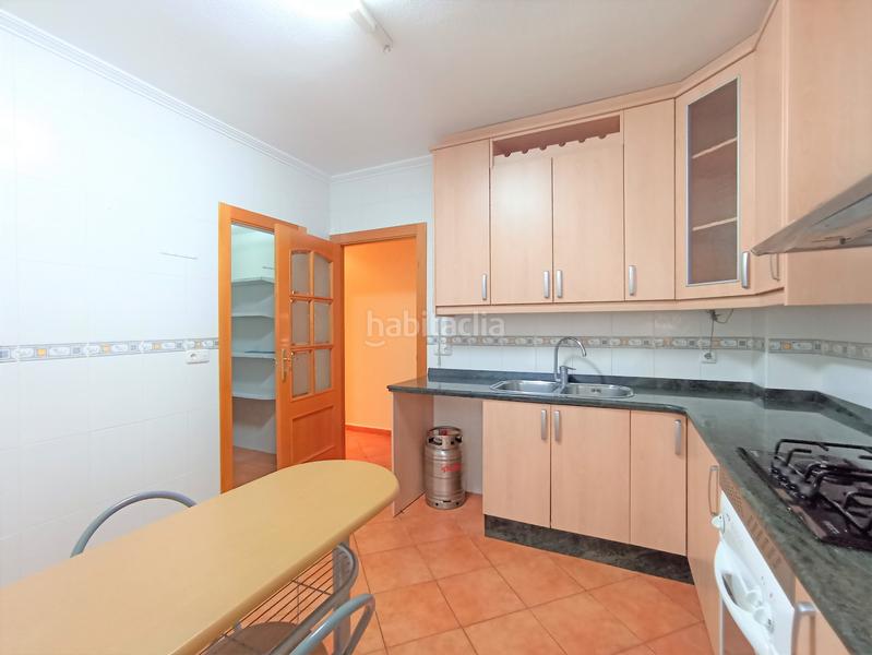 Foto 6b612b89-ed23-45c8-8b40-bd189f1e46f8. Piso gran piso de tres dormitorios en Archena