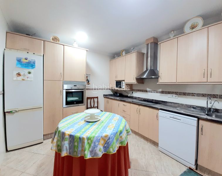 Foto baeffb28-5450-4c2a-97b9-c4ae7ce7e65f. Casa amb xemeneia calefacció a Archena