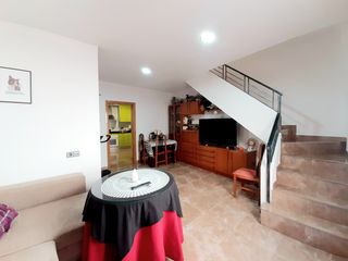 Maison jumelée à Archena. Se vende estupenda casa reformada